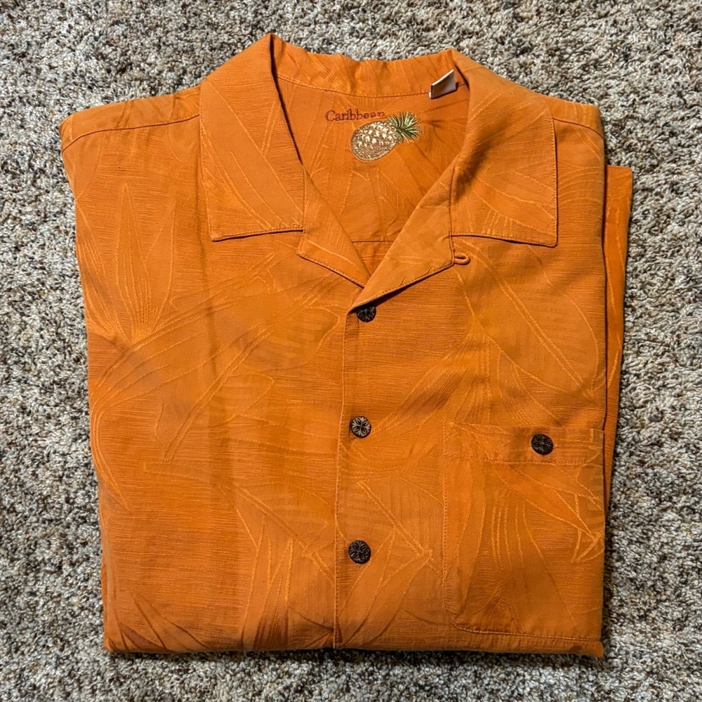 E23 Caribbean Bright Orange Pineapple Motif Camp Shirt, Size XL